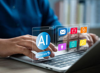 Nuevo participante en el mercado cripto explorando las bases de la negociación automatizada con IA